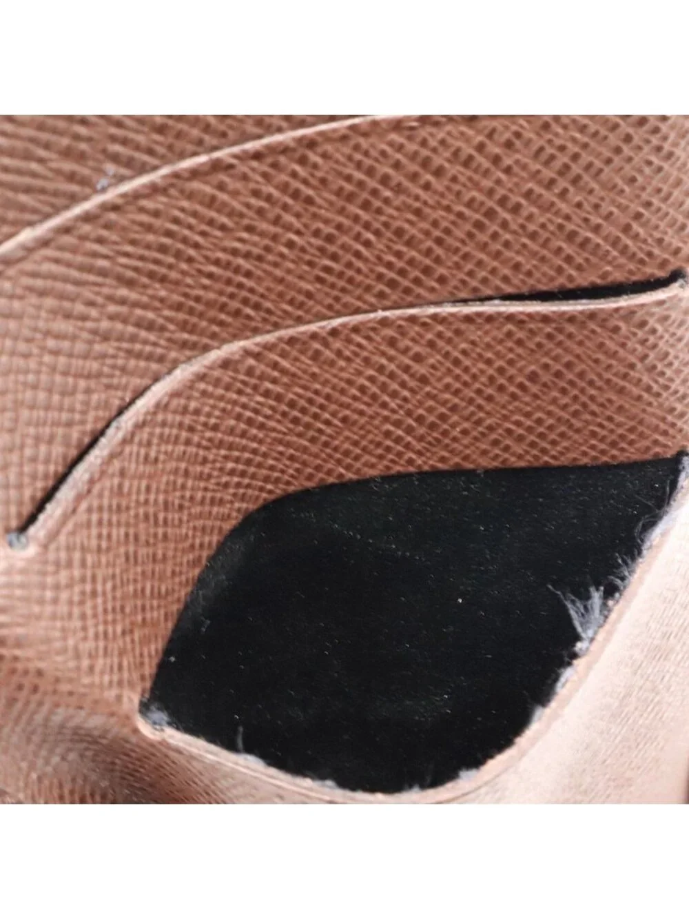 Louis Vuitton rank width